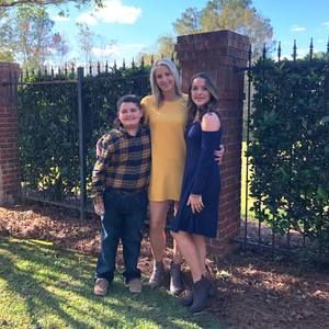 Meet your Posher, Carrie